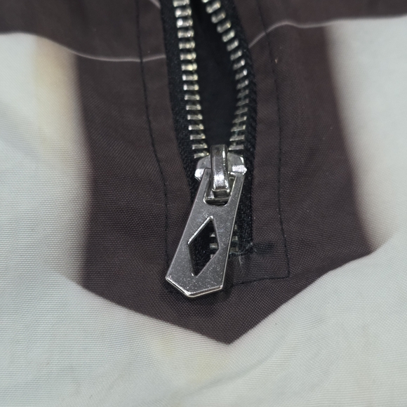 Umbro Premier Reflective Lightweight Quarter Zip Training Pullover Jacket. S - Picture 4 of 12